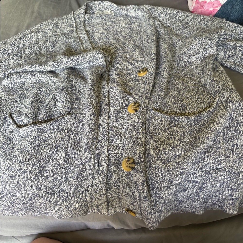 Cozy Gray Cardigan with Wooden Buttons